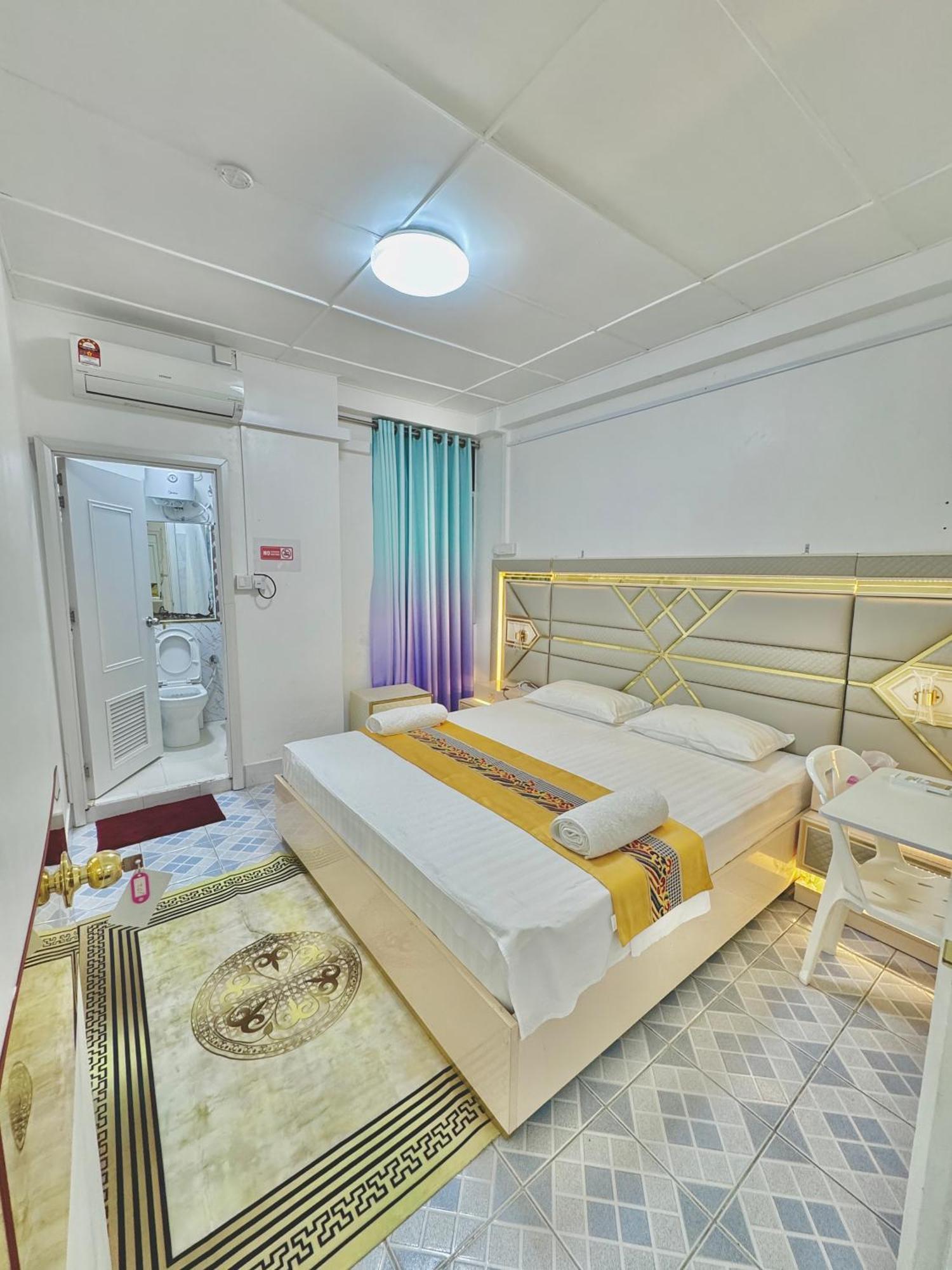 Appartement Ontrack Travel à Malé Extérieur photo